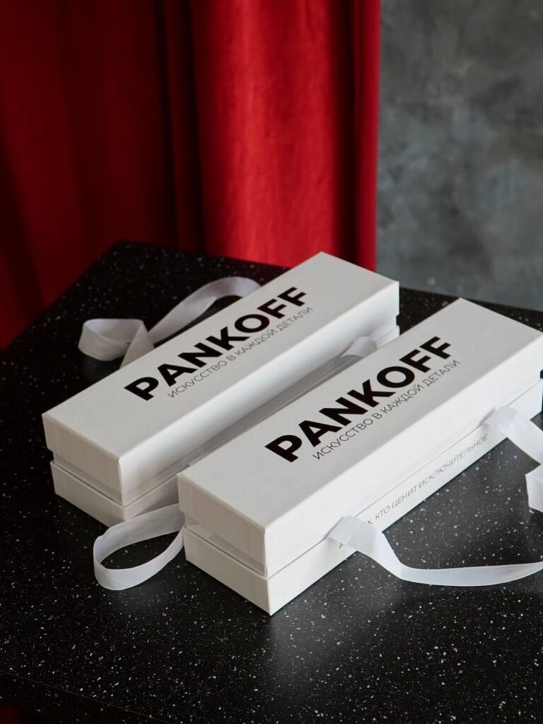 Премиальные торты PANKOFF в фирменных боксах